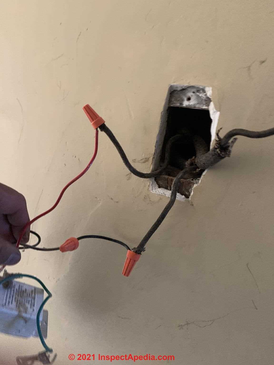 2 white wires 2 black wires light fixture wiring diagram 2 white wires 2 black wires light fixture wiring diagram