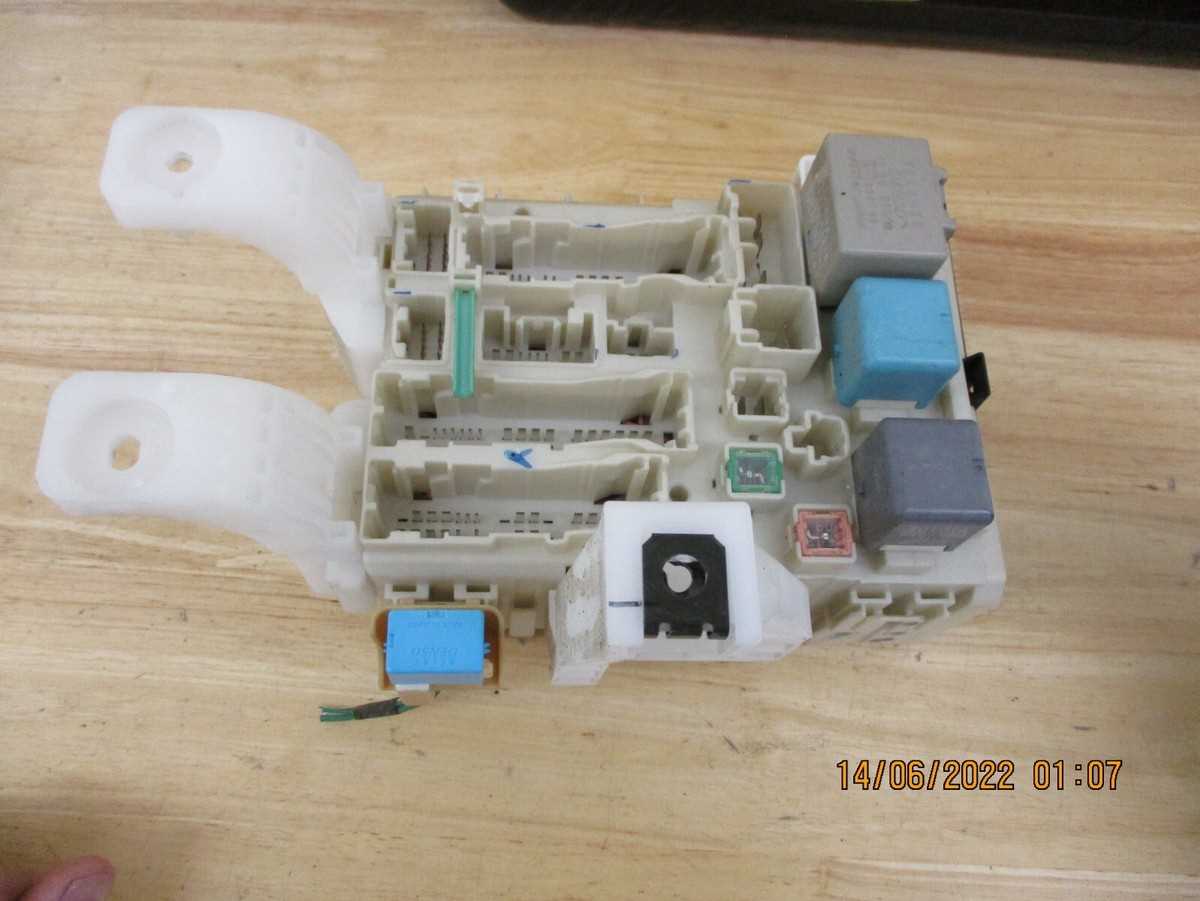 schematic diagram of a 2008 prius touring fuse box schematic diagram of a 2008 prius touring fuse box