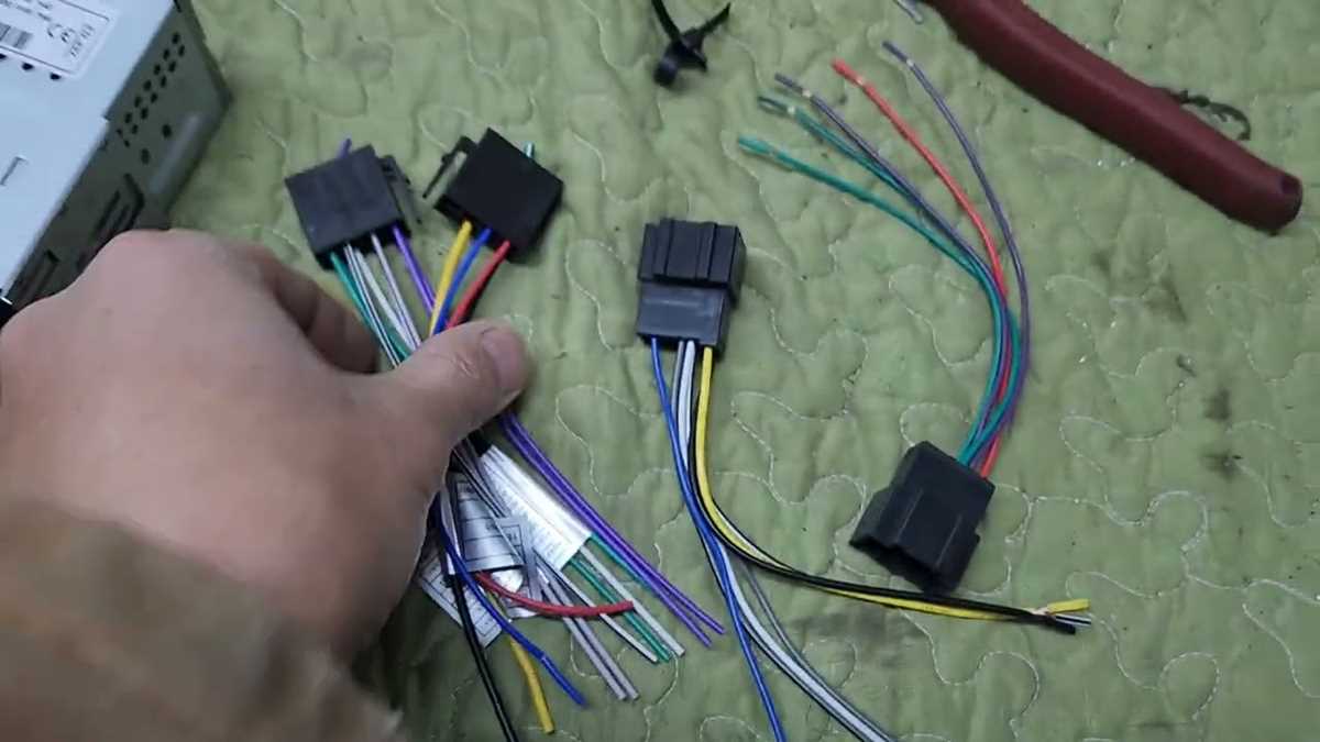 2012 chevy tahoe radio wiring diagram